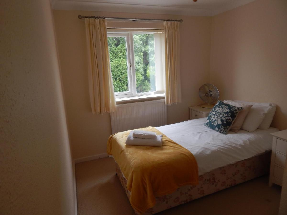 Spacious 3 Bdr House With Parking-Families-Corporate Groups By Orbitat Accommodations 剑桥 外观 照片